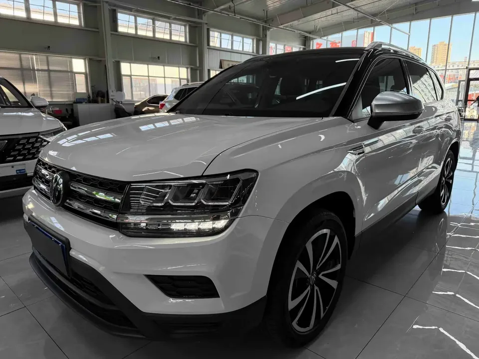 Volkswagen Tharu tuyue 2022 280TSI 2WD Comfort Edition 2022 — фото 1, купить с доставкой в Москву