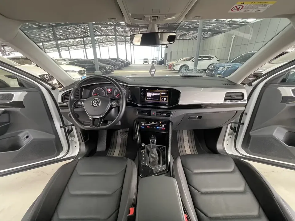 Volkswagen Tayron Tanyue 2022 280TSI 2WD Luxury Smart Edition 2022 — thumbnail 4