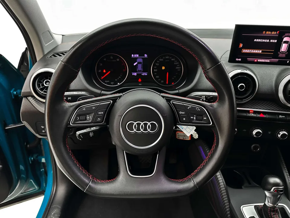 Audi Q2L Audi Q2L 2022 35 TFSI Progressive Dynamic 2023 — thumbnail 5
