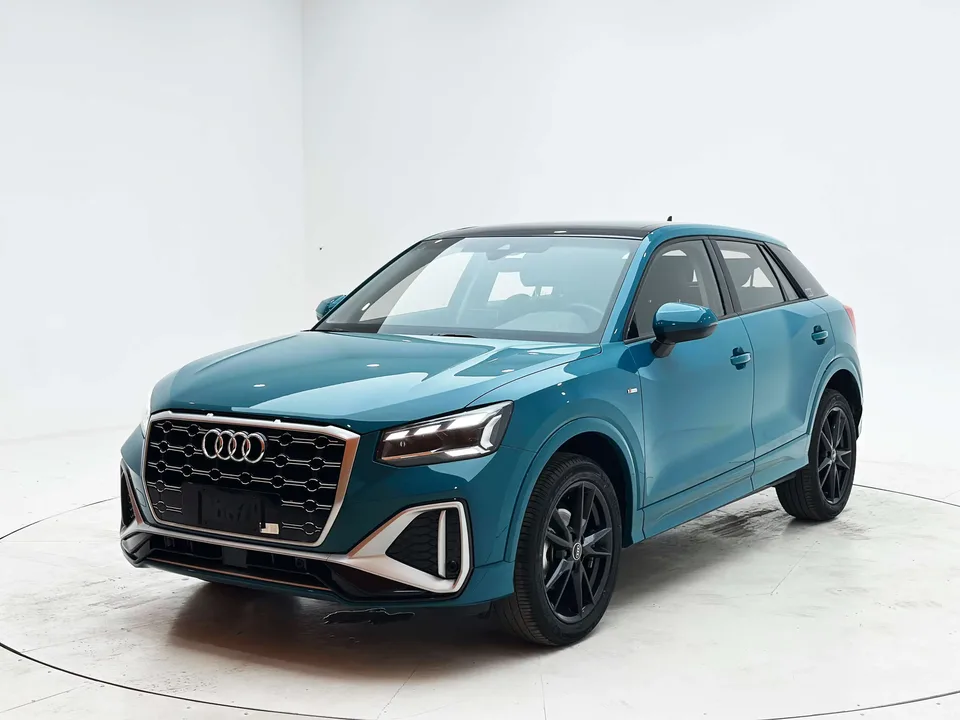 Audi Q2L Audi Q2L 2022 35 TFSI Progressive Dynamic 2023 — photo 1, buy with delivery to Moscow