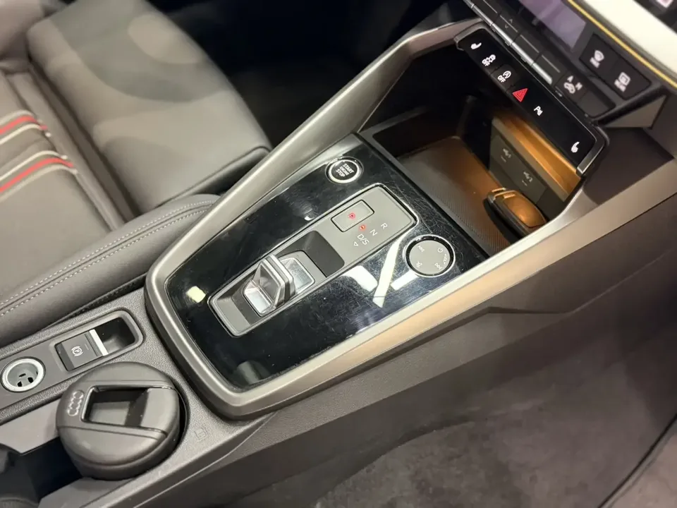 Audi A3 Audi A3 2022 Sportback 35 TFSI Stylish and sporty 2022 — thumbnail 5