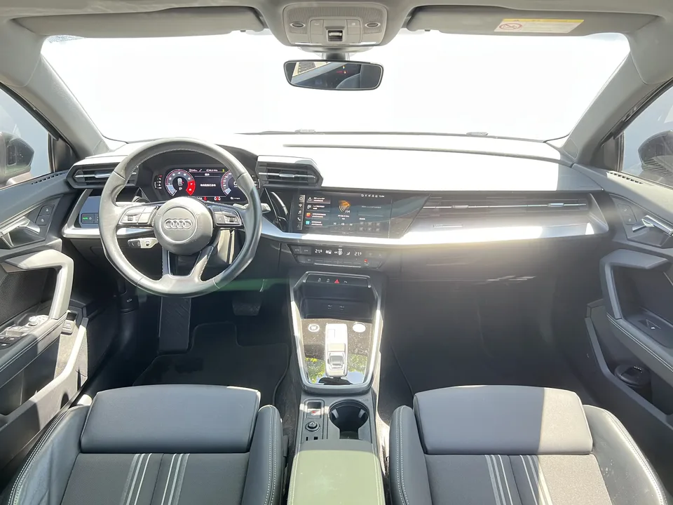 Audi A3 Audi A3 2022 Sportback 35 TFSI Stylish and sporty 2022 — thumbnail 2