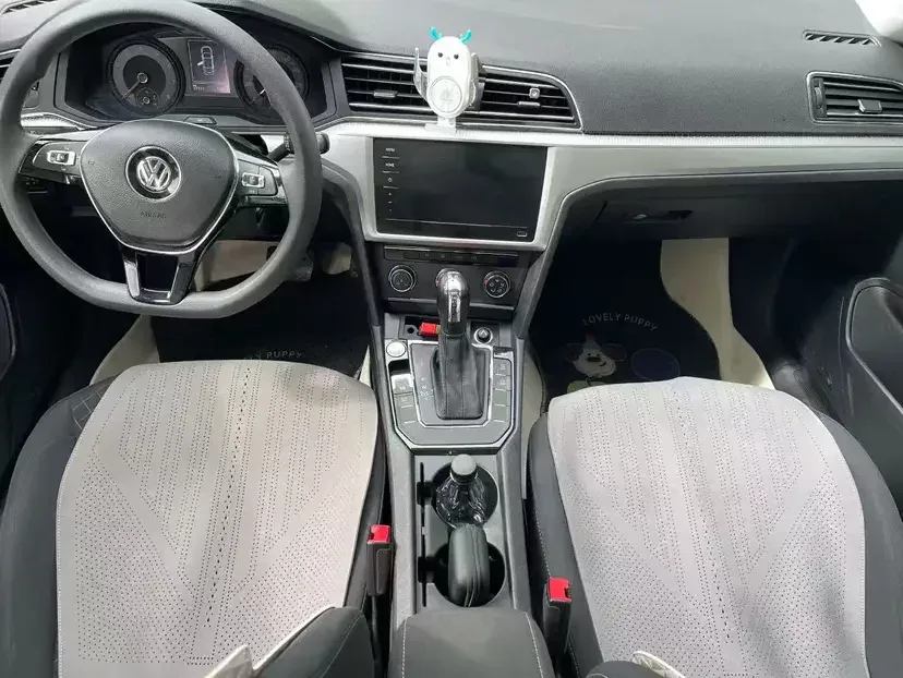 Volkswagen Lamando Lingdu 2021 230TSI DSG Fashion Edition 2023 — миниатюра 5
