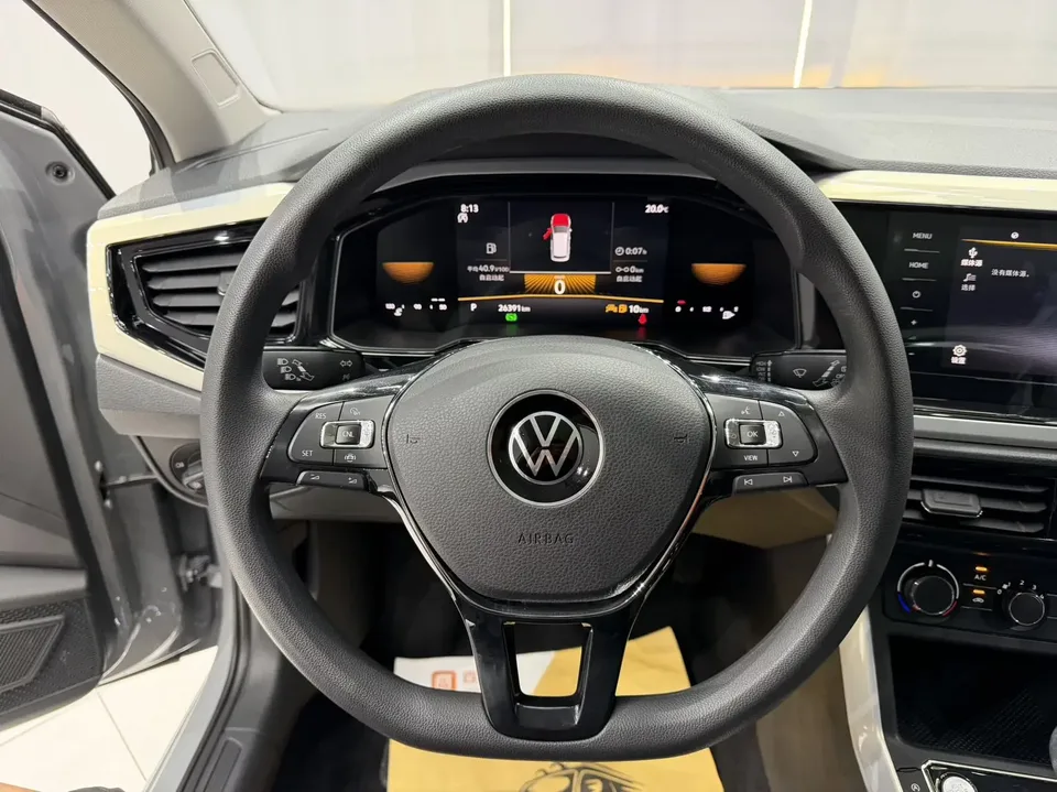 Volkswagen Polo Polo 2023 Modified Plus 1.5L Automatic Colorful Technology Edition 2023 — thumbnail 5
