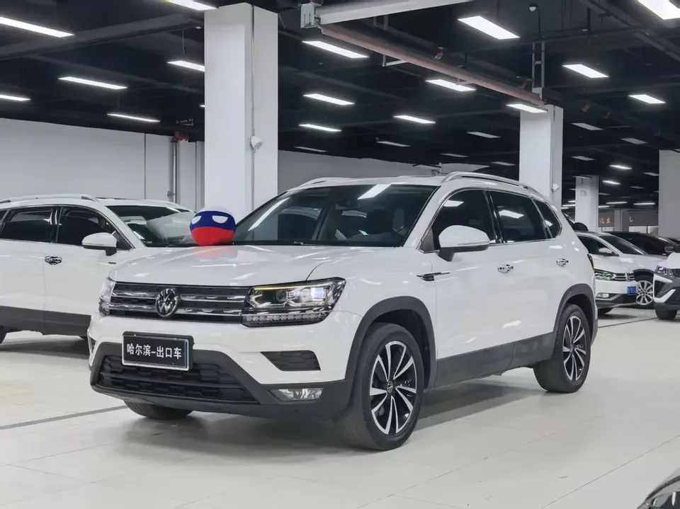 Volkswagen Tharu tuyue 2022 280TSI 2WD Deluxe Edition 2022 — photo 1, buy with delivery to Moscow