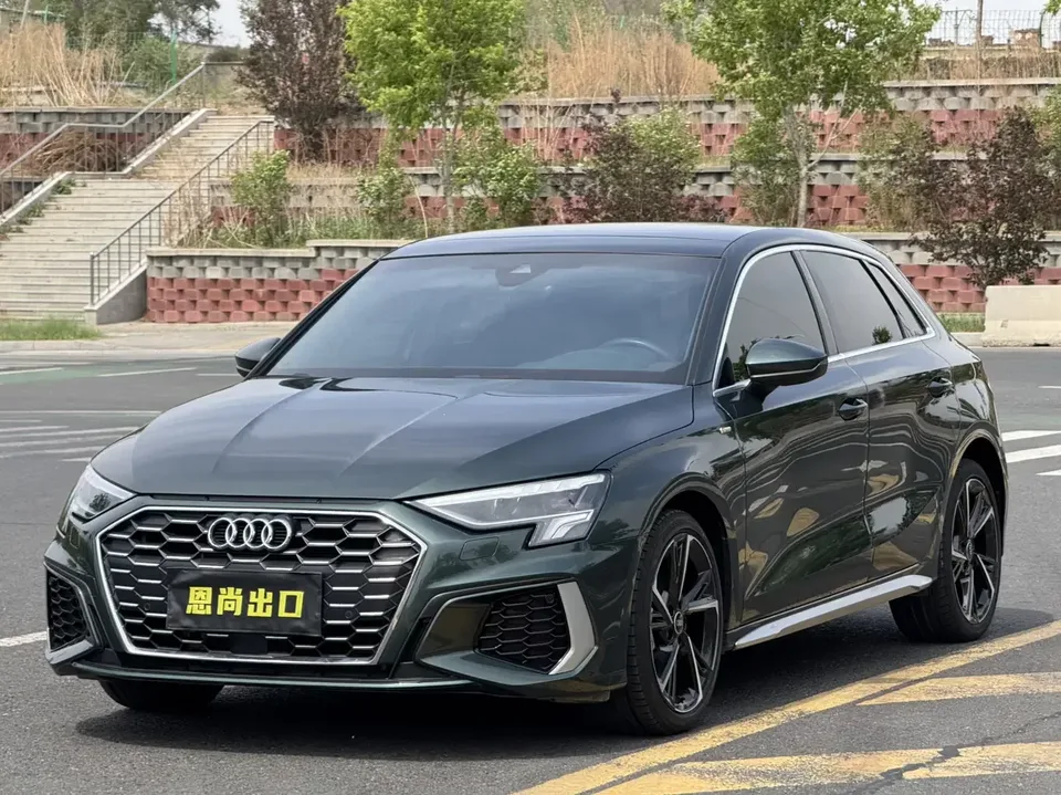 Audi A3 Audi A3 2022 Sportback 35 TFSI Stylish and sporty 2022 — thumbnail 4
