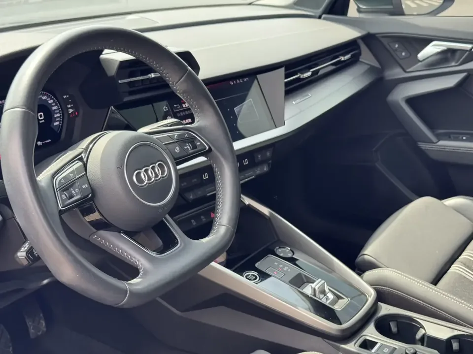 Audi A3 Audi A3 2022 Sportback 35 TFSI Stylish and sporty 2022 — thumbnail 5