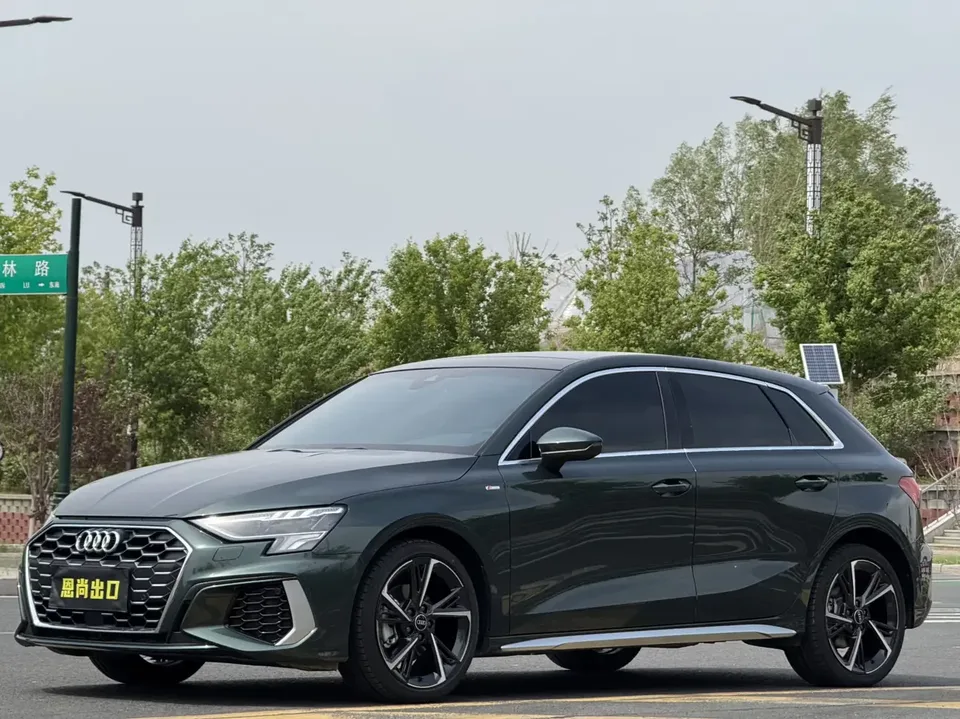 Audi A3 Audi A3 2022 Sportback 35 TFSI Stylish and sporty 2022 — photo 1, buy with delivery to Moscow