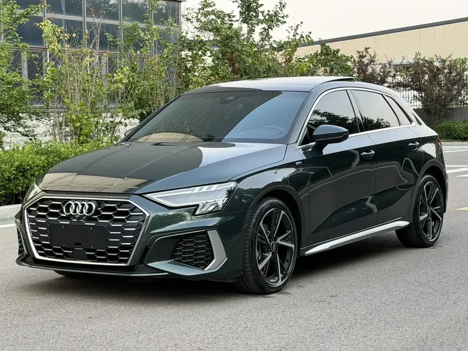 Audi A3 Audi A3 2023 Sportback 35 TFSI Stylish and sporty 2023 — photo 1, buy with delivery to Moscow