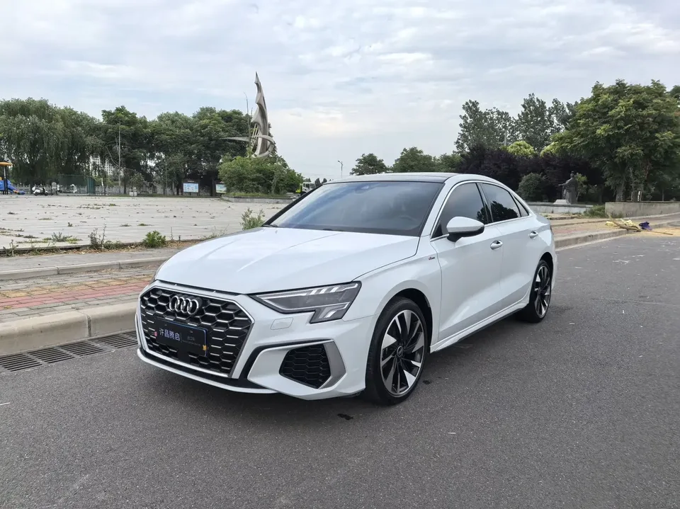 Audi A3 Audi A3 2023 A3L Limousine 35 TFSI Stylish Sports 2023 — photo 1, buy with delivery to Moscow