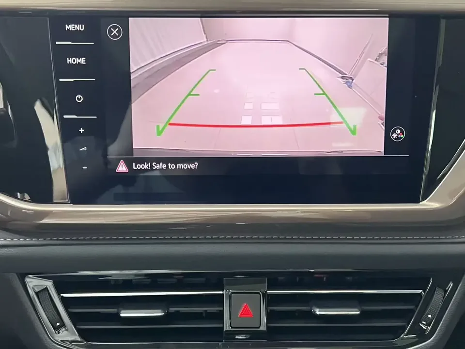 Volkswagen Tharu tuyue 2022 280TSI 2WD Deluxe Edition 2022 — thumbnail 3