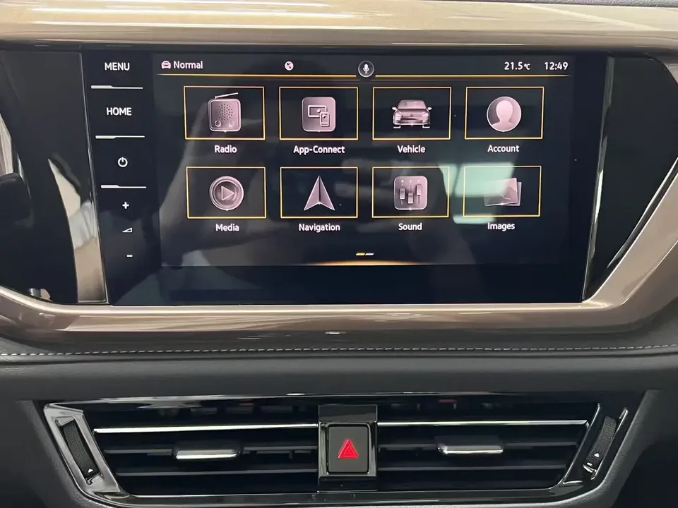 Volkswagen Tharu tuyue 2022 280TSI 2WD Deluxe Edition 2022 — thumbnail 4