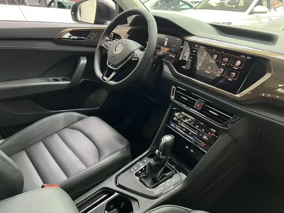 Volkswagen Tharu tuyue 2022 280TSI 2WD Deluxe Edition 2022 — thumbnail 5