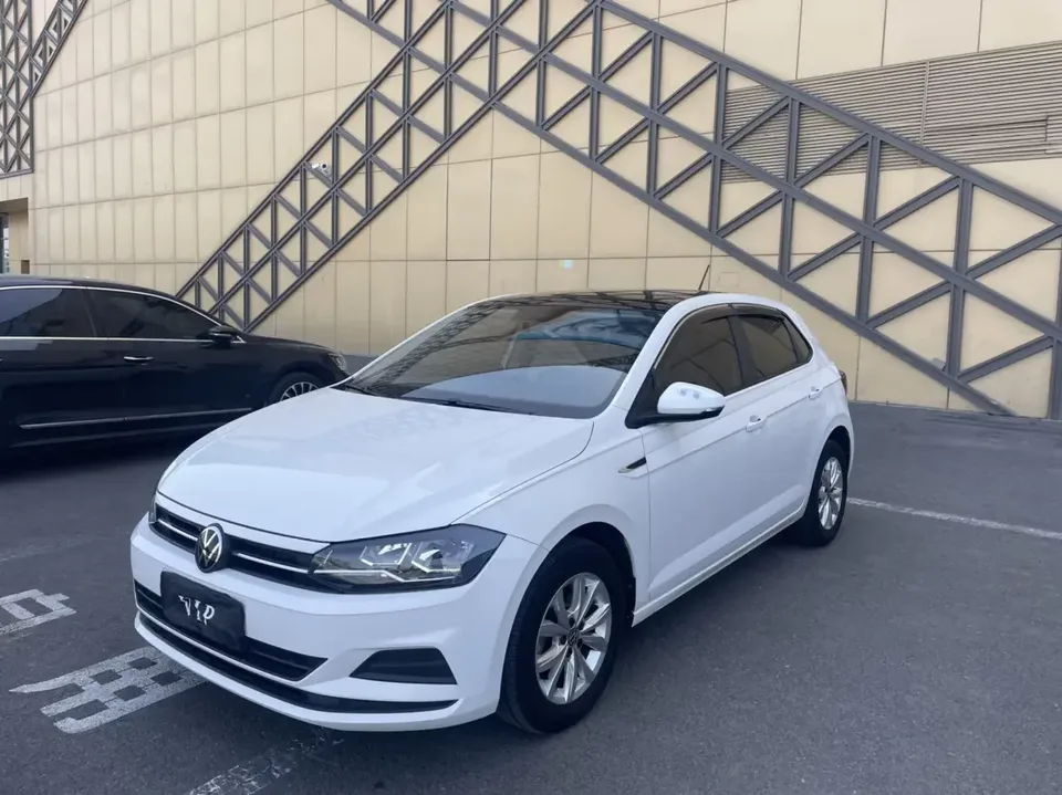 Volkswagen Polo Polo 2021 Plus 1.5L Automatic Colorful Technology Edition 2022 — photo 1, buy with delivery to Moscow