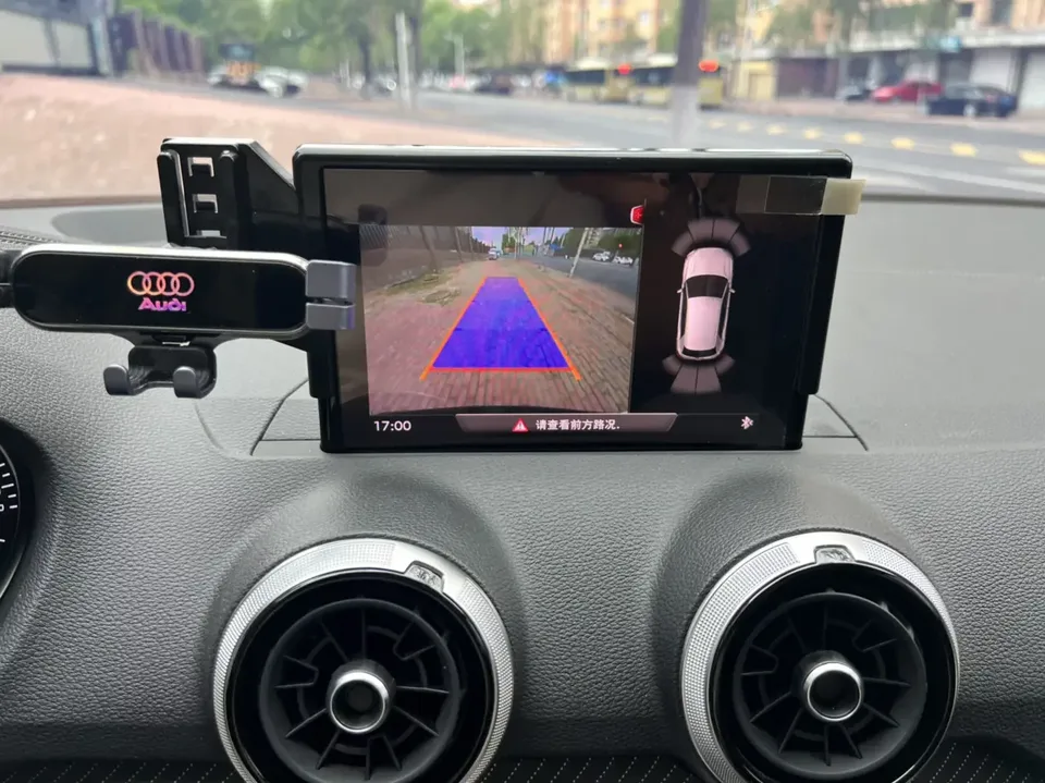 Audi Q2L Audi Q2L 2022 35 TFSI Stylish and Elegant 2023 — thumbnail 3