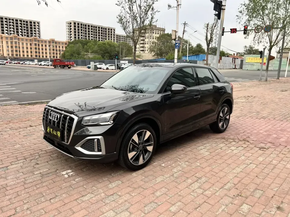 Audi Q2L Audi Q2L 2022 35 TFSI Stylish and Elegant 2023 — photo 1, buy with delivery to Moscow