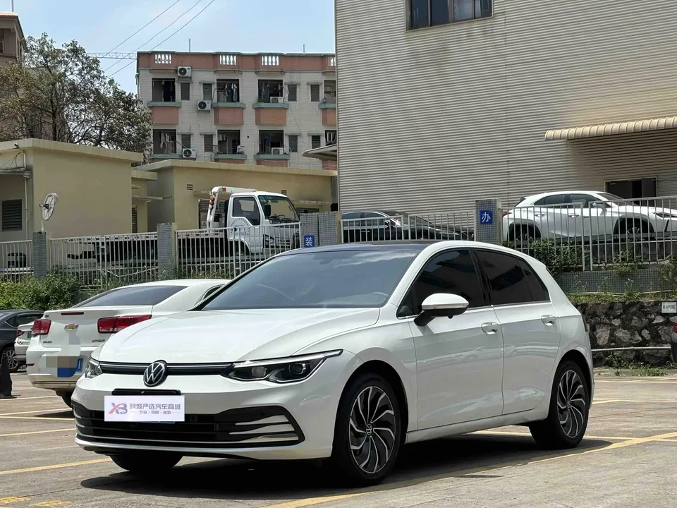 Volkswagen Golf golf 2023 280TSI DSG Pro facelift 2023 — photo 1, buy with delivery to Moscow
