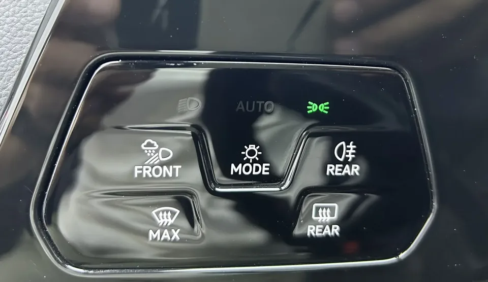 Volkswagen Golf golf 2021 280TSI DSG R-Line 2022 — thumbnail 4