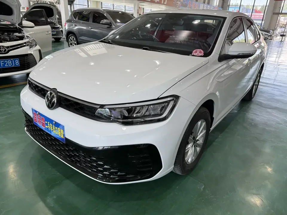 Volkswagen Lavida Lavida 2023 New 1.5L Automatic New Edition 2023 — photo 1, buy with delivery to Moscow