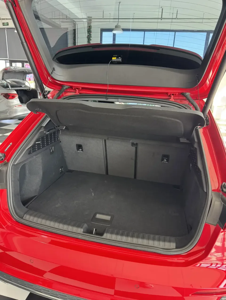 Audi A3 Audi A3 2023 Sportback 35 TFSI Stylish and sporty 2023 — thumbnail 4