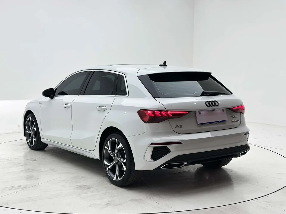 Audi A3 Audi A3 2021 Sportback 35 TFSI Luxury Sports 2022 — thumbnail 2