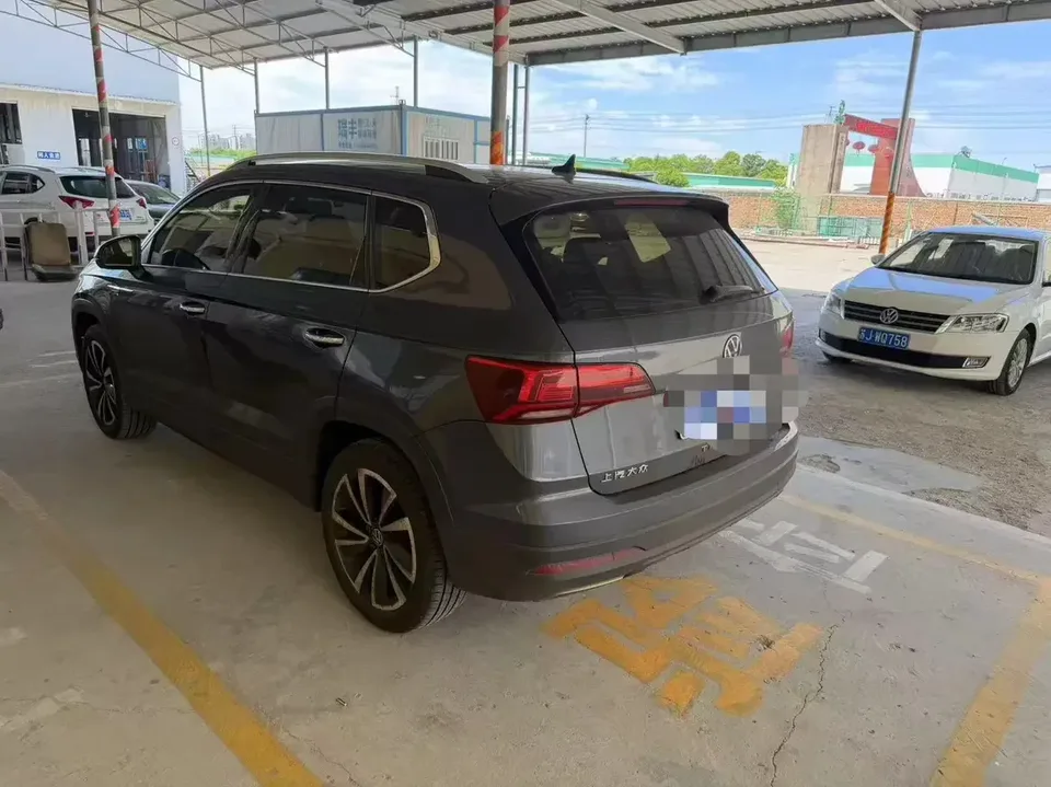 Volkswagen Tharu tuyue 2022 280TSI 2WD Deluxe Edition 2022 — thumbnail 4