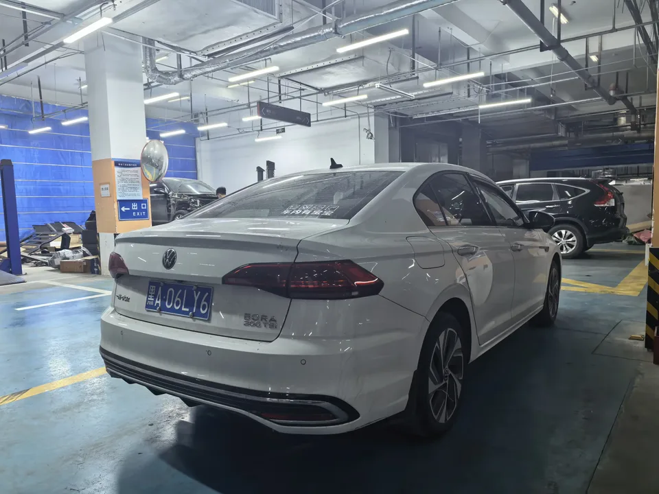 Volkswagen Bora Bora 2023 200TSI DSG Joy Travel PRO Edition 2023 — миниатюра 4