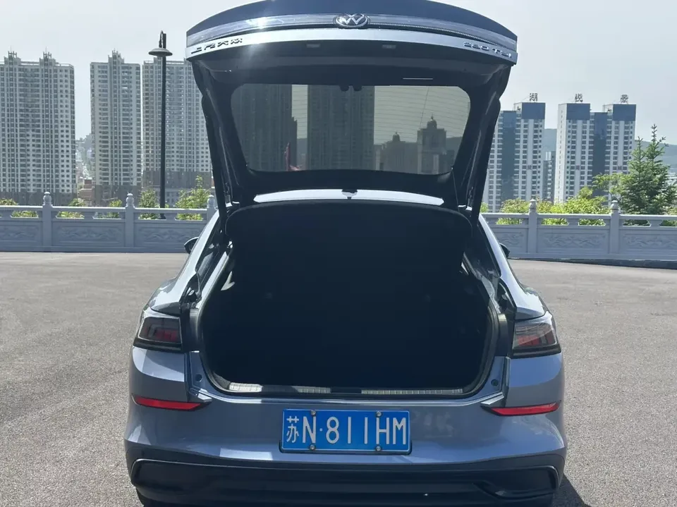 Volkswagen Lamando Lingdu 2022 Lingdu L 280TSI DSG Hot Edition 2022 — thumbnail 3