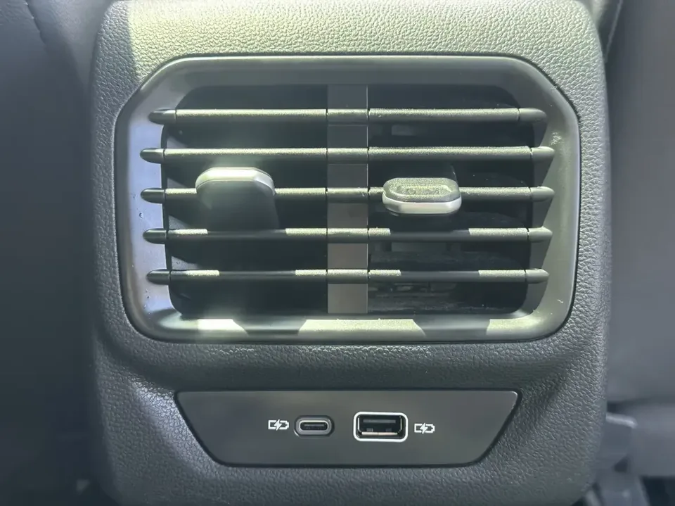 Volkswagen Lamando Lingdu 2022 Lingdu L 280TSI DSG Hot Edition 2022 — thumbnail 4