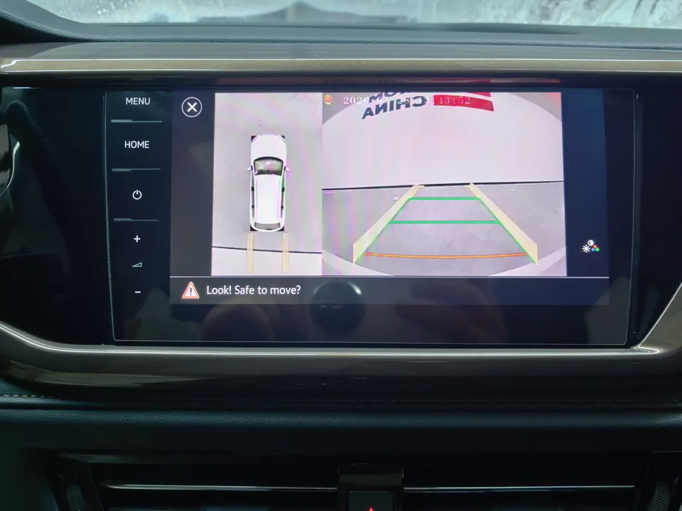 Volkswagen Tharu tuyue 2022 280TSI 2WD Deluxe Edition 2022 — thumbnail 3