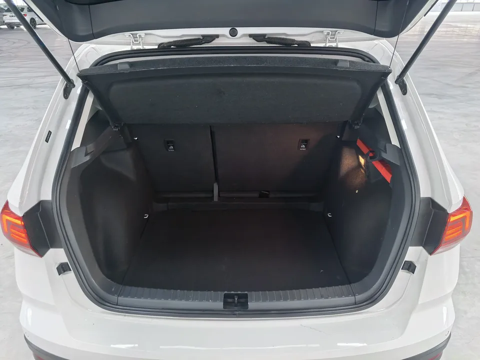 Volkswagen Tharu tuyue 2022 280TSI 2WD Deluxe Edition 2022 — thumbnail 5