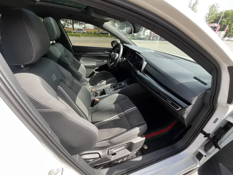 Volkswagen Golf golf 2023 280TSI DSG R-Line Lite 2024 — thumbnail 3