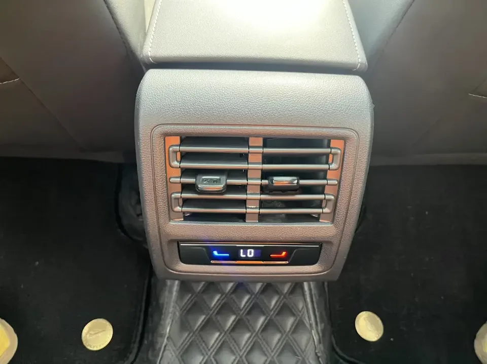 Volkswagen Golf golf 2023 280TSI DSG R-Line Lite 2024 — thumbnail 4