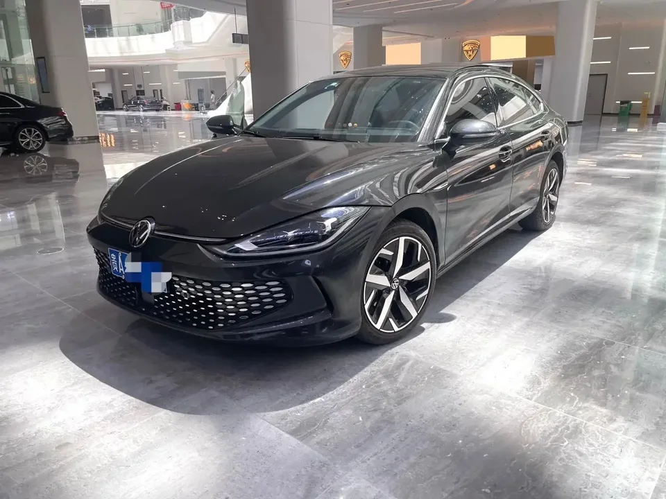 Volkswagen Lamando Lingdu 2023 Lingdu L 280TSI DSG Cool Edition 2023 — photo 1, buy with delivery to Moscow