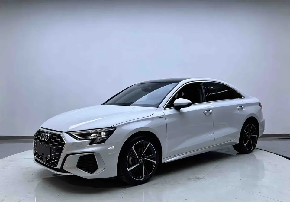 Audi A3 Audi A3 2022 A3L Limousine 35 TFSI Luxury Sports 2022 — photo 1, buy with delivery to Moscow