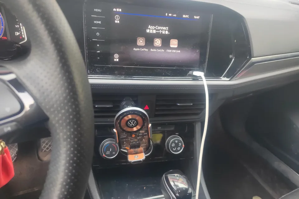 Volkswagen Sagitar Sagitar 2022 280TSI DSG Flying Edition 2022 — thumbnail 4