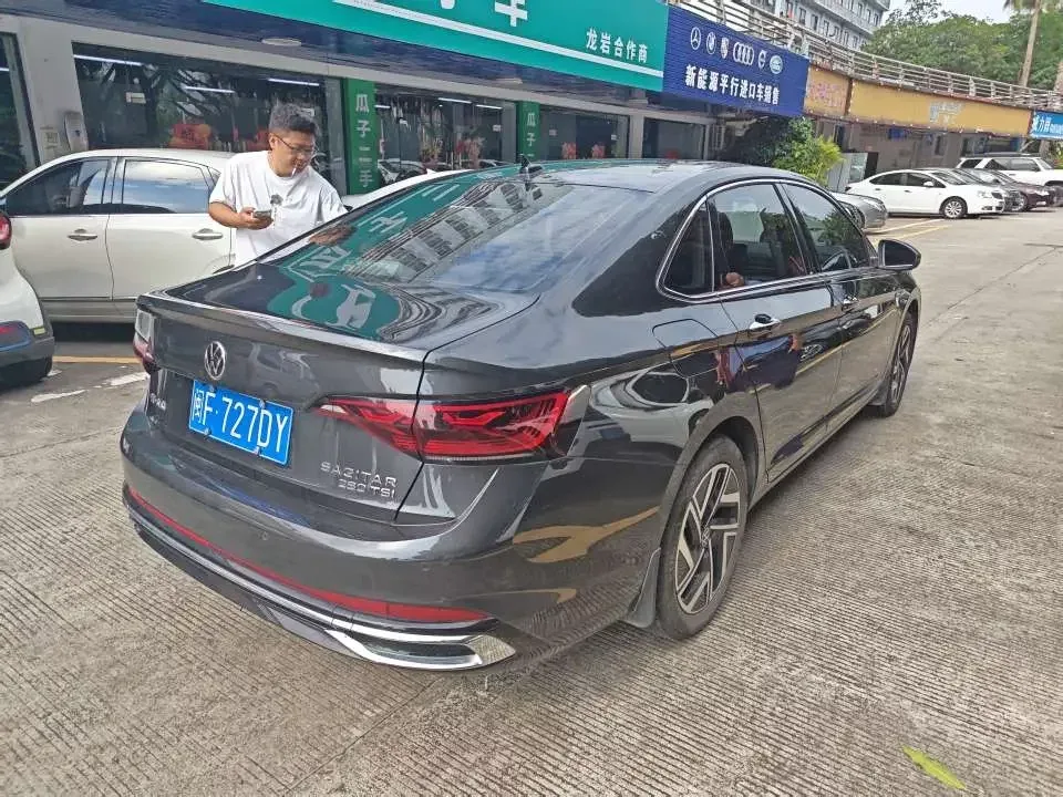 Volkswagen Sagitar Sagitar 2023 280TSI DSG Transcendence Lite 2022 — thumbnail 2
