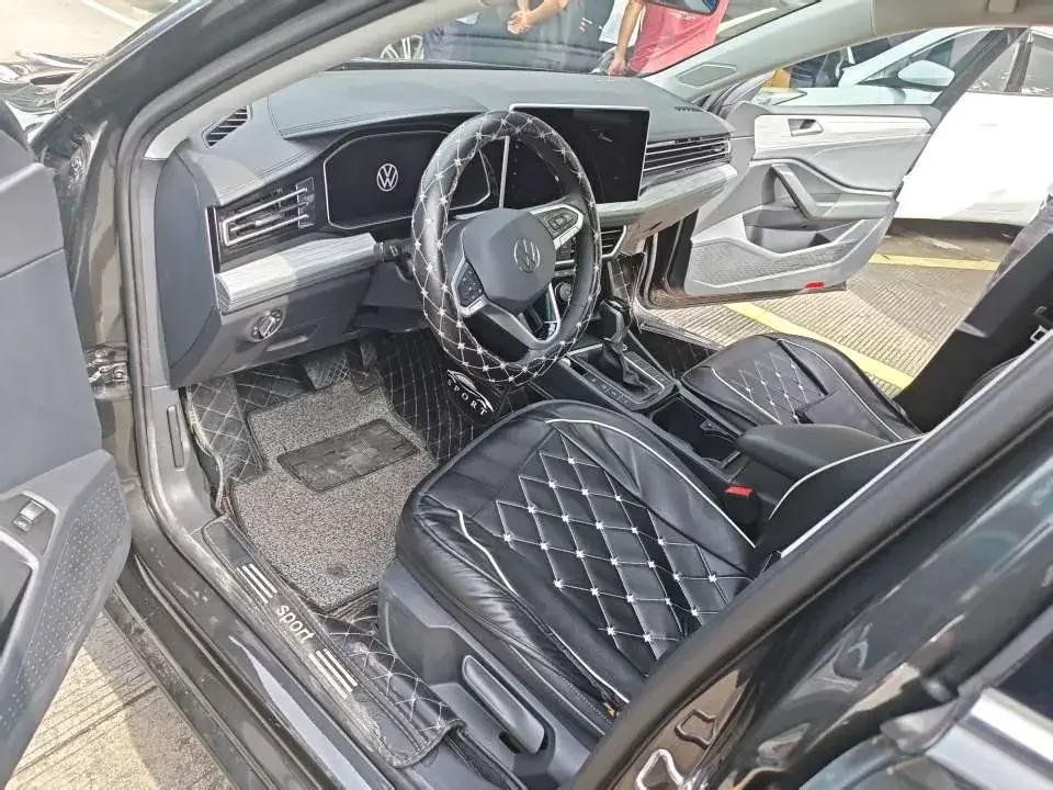 Volkswagen Sagitar Sagitar 2023 280TSI DSG Transcendence Lite 2022 — thumbnail 3