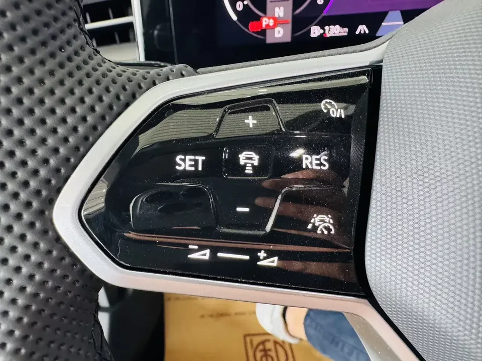Volkswagen Lamando Lingdu 2023 Lingdu L 280TSI DSG Cool Edition 2023 — thumbnail 3