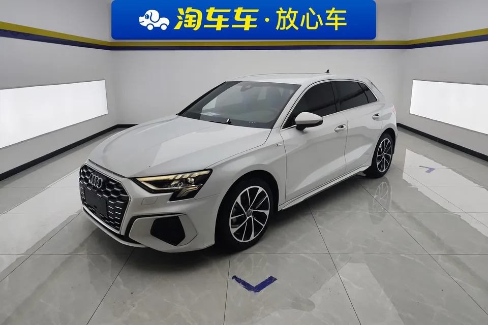 Audi A3 Audi A3 2022 Sportback 35 TFSI: A progressive sports model 2022 — photo 1, buy with delivery to Moscow