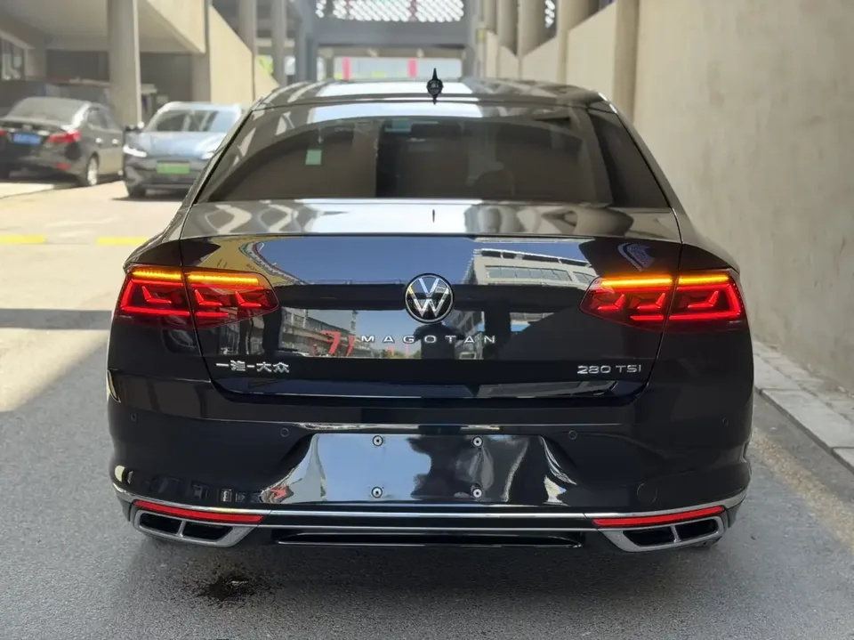 Volkswagen Magotan Magotan 2023 2 millionth anniversary edition 280TSI DSG comfort model 2023 — thumbnail 2