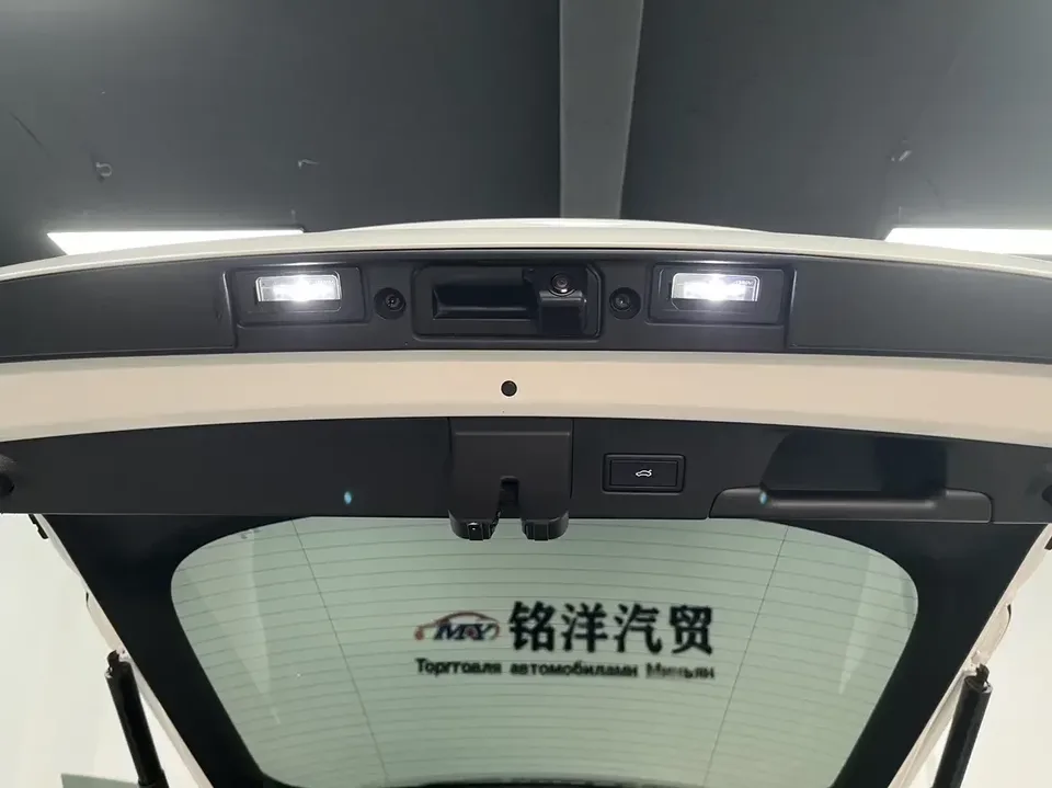 Volkswagen Lamando Lingdu 2023 Lingdu L 280TSI DSG Cool Edition 2023 — thumbnail 4
