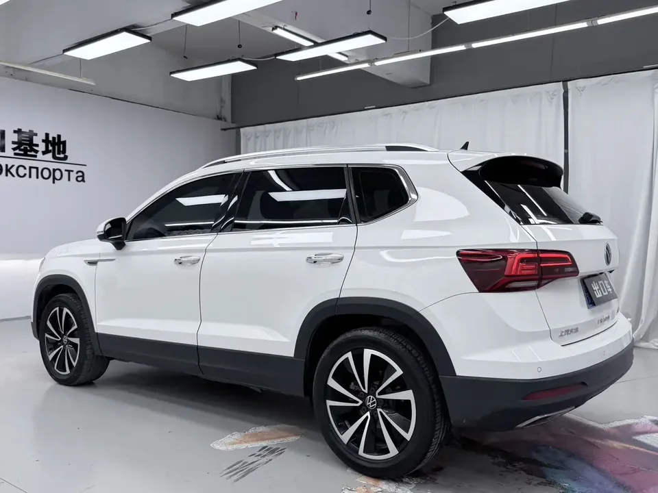 Volkswagen Tharu tuyue 2022 280TSI 2WD Flagship Edition 2022 — thumbnail 4