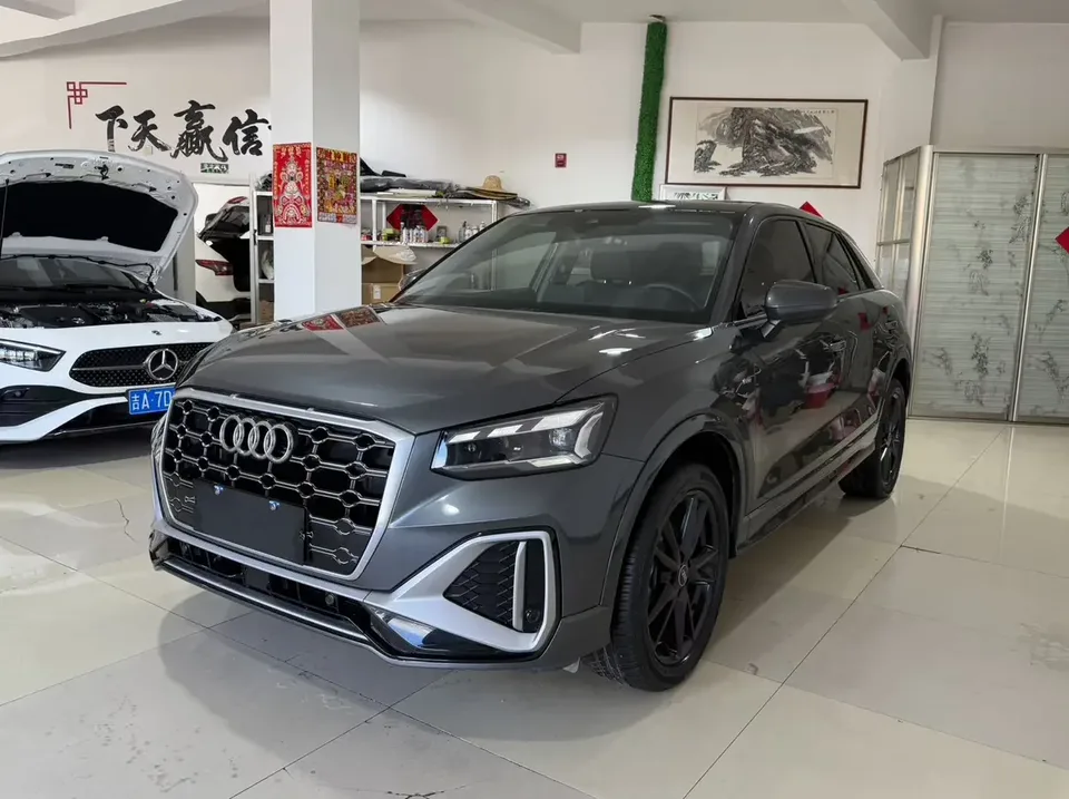 Audi Q2L Audi Q2L 2022 35 TFSI Progressive Dynamic 2023 — фото 1, купить с доставкой в Москву