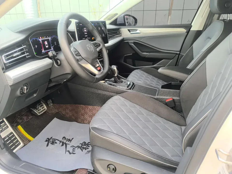 Volkswagen Sagitar Sagitar 2023 300TSI DSG Excellence Edition 2023 — thumbnail 5