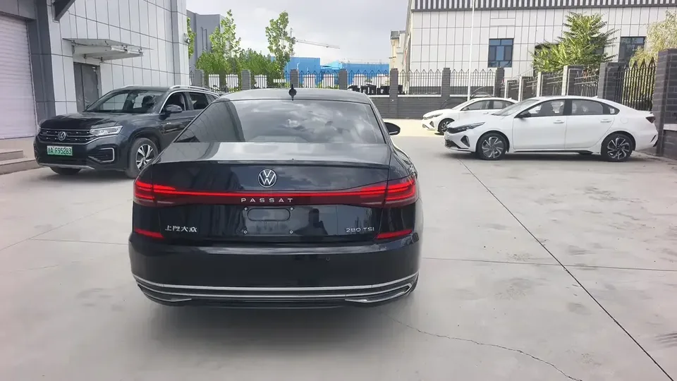 Volkswagen Passat Passat 2022 280TSI Elite Edition 2022 — thumbnail 2