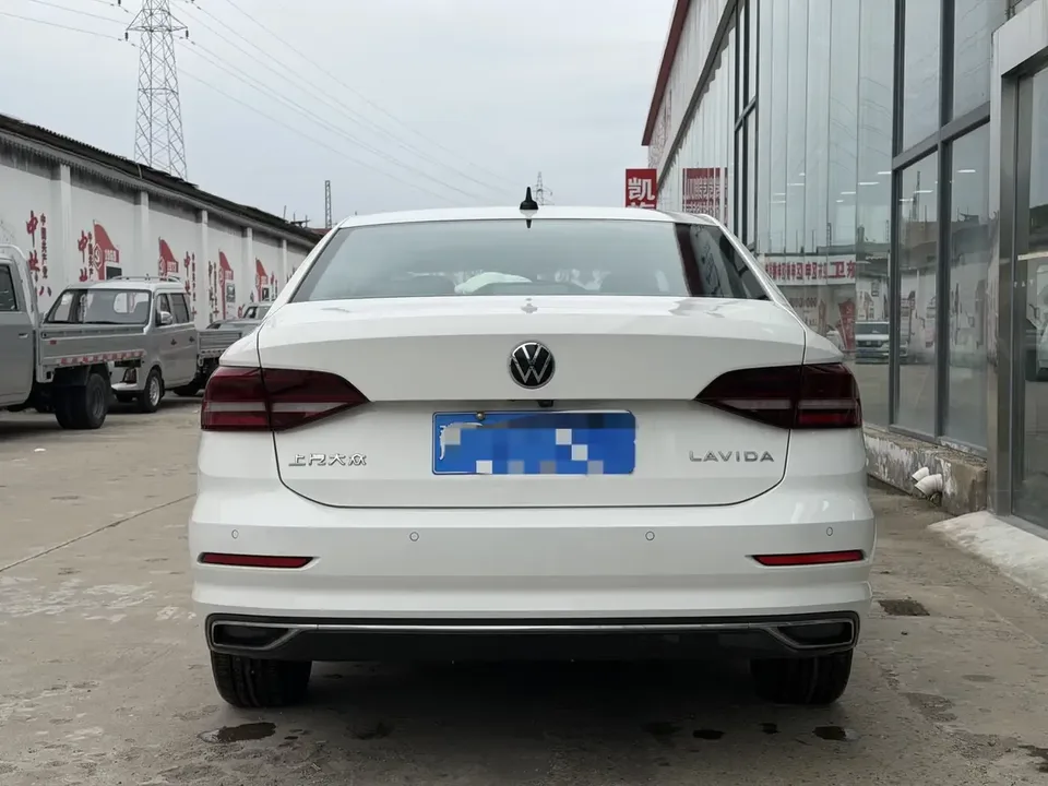 Volkswagen Lavida Lavida 2022 1.5L Automatic Comfort Edition 2022 — thumbnail 2