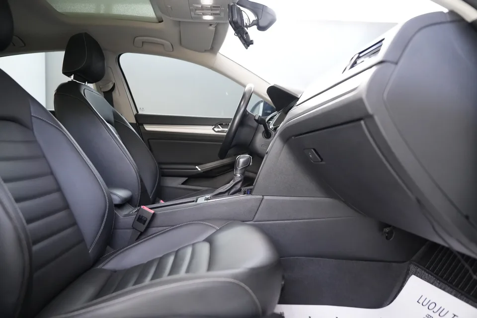 Volkswagen Lamando Lingdu 2021 Modified 280TSI DSG Comfort Edition 2022 — thumbnail 5