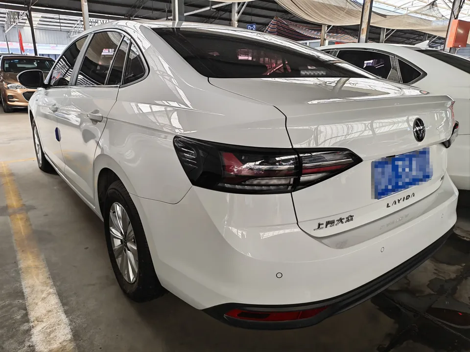Volkswagen Lavida Lavida 2023 New 1.5L Automatic Outstanding New Elegant Edition 2024 — thumbnail 4