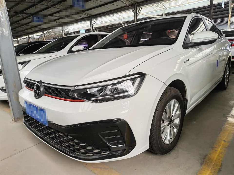 Volkswagen Lavida Lavida 2023 New 1.5L Automatic Outstanding New Elegant Edition 2024 — photo 1, buy with delivery to Moscow